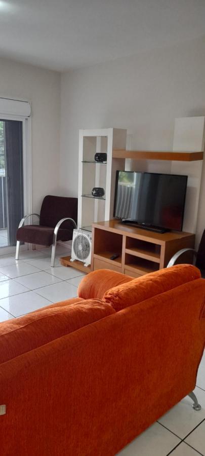 Apartamento Espacoso Com Estacionamento Incluido Фос-ду-Игуасу Экстерьер фото
