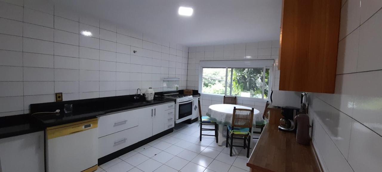 Apartamento Espacoso Com Estacionamento Incluido Фос-ду-Игуасу Экстерьер фото
